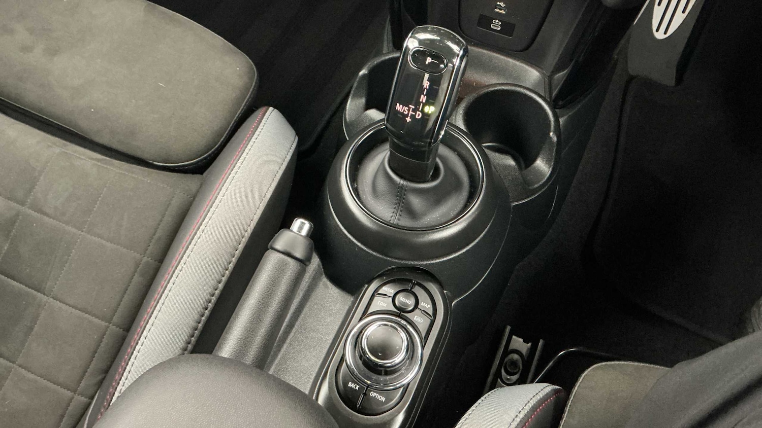 Used MINI Hatch 2024 for sale - 77270038: Photo 10