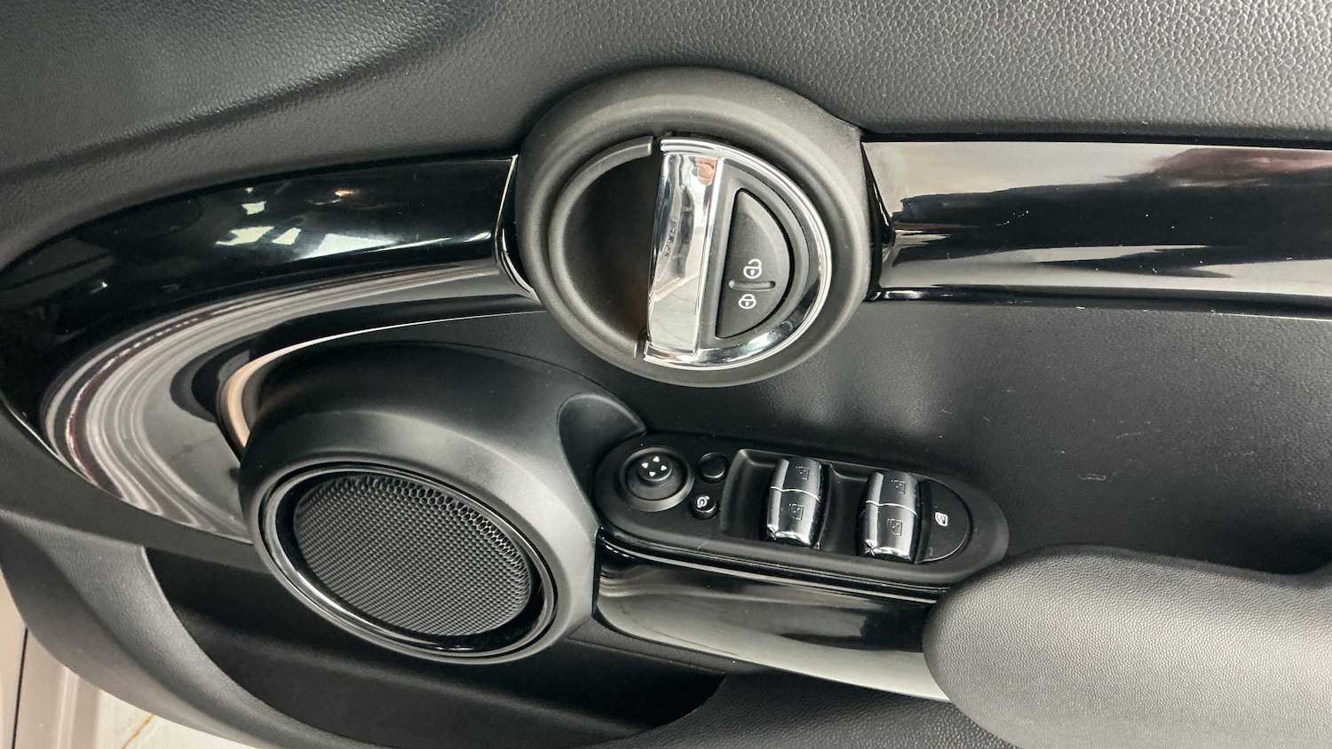 Used MINI Hatch 2024 for sale - 77270038: Photo 18