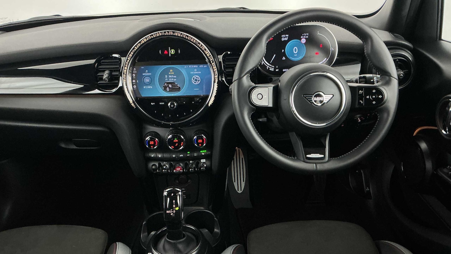 Used MINI Hatch 2024 for sale - 77270038: Photo 5