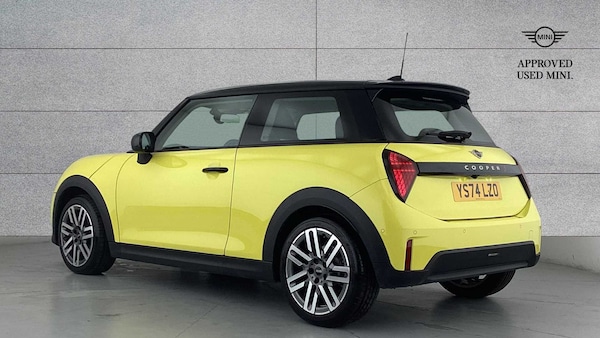 Used MINI Cooper 2024 for sale - 75218720: Photo 2