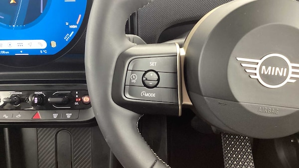 Used MINI Cooper 2024 for sale - 75218720: Photo 31