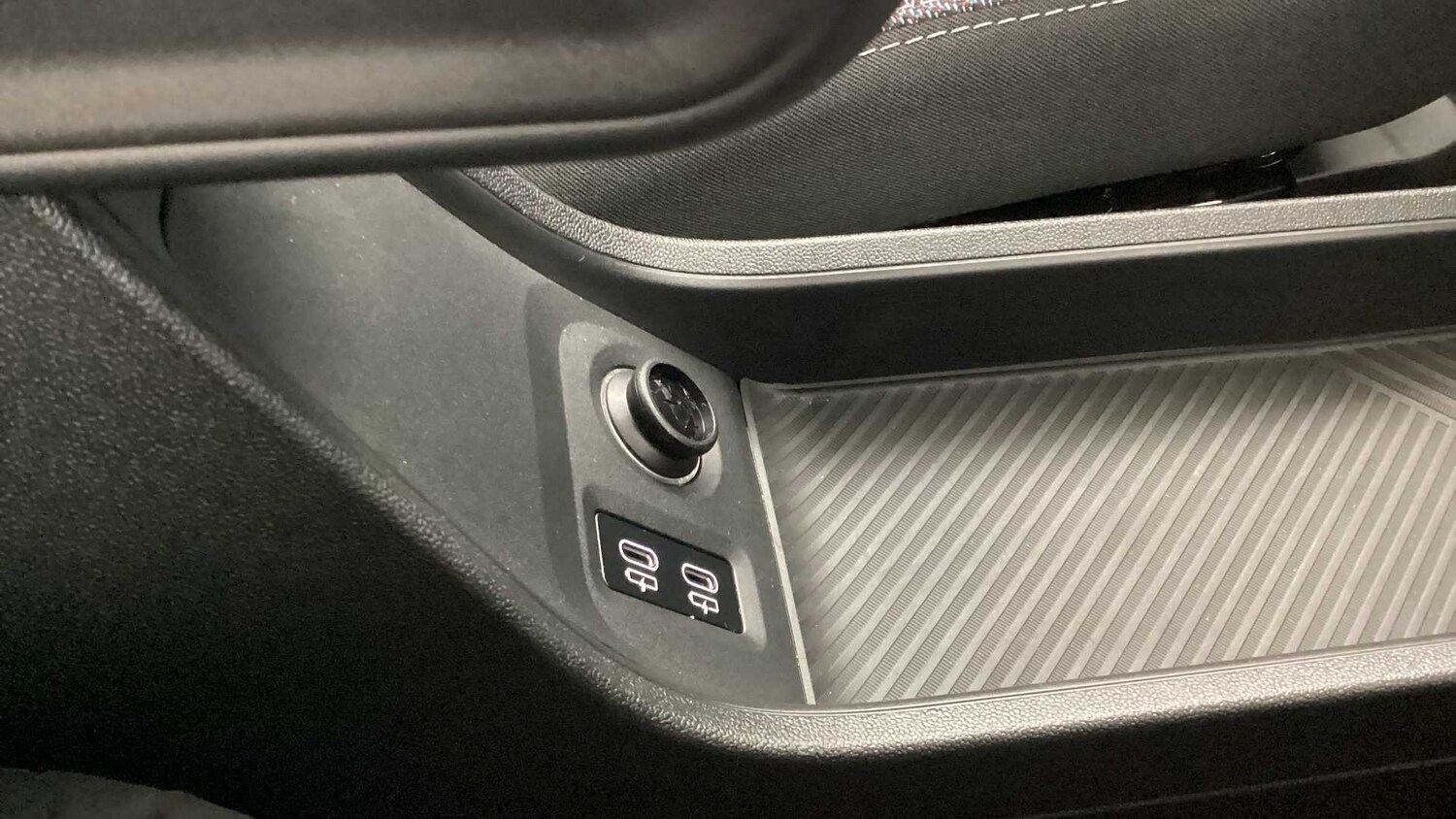 Vehicle 33