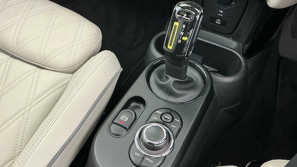 Used MINI Hatch 2022 for sale - 76230418: Photo 10