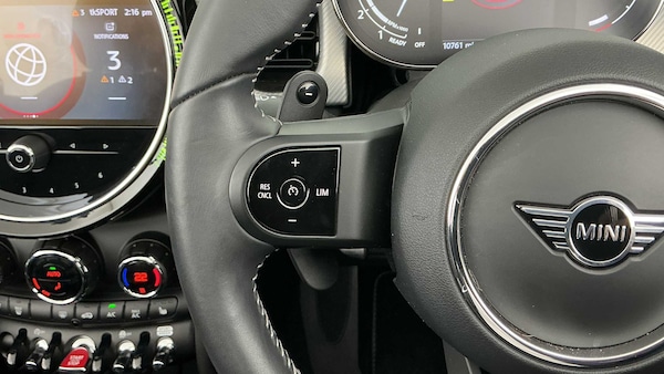 Used MINI Convertible 2024 for sale - 76230339: Photo 30
