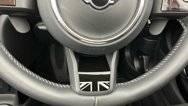 Used MINI Convertible 2024 for sale - 76230339: Photo 31