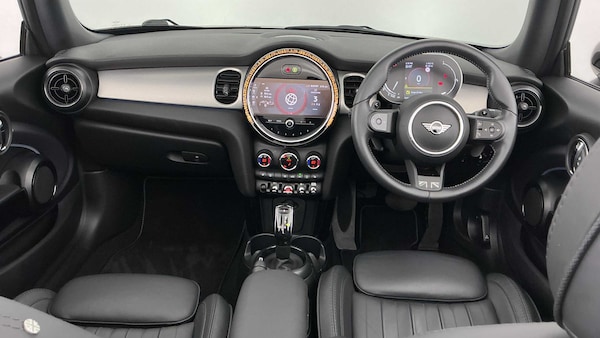 Used MINI Convertible 2024 for sale - 76230339: Photo 4