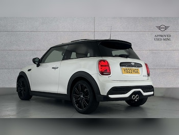 Used MINI Hatch 2023 for sale - 77134820: Photo
