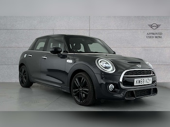 Used MINI Hatch 2019 for sale - 77943520: Photo