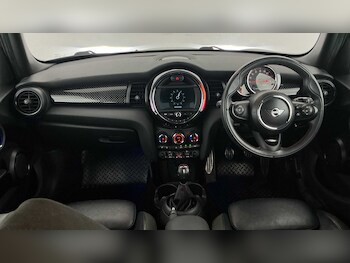 Used MINI Hatch 2019 for sale - 77943520: Photo