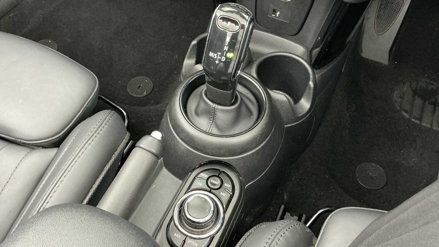 Used MINI Convertible 2021 for sale - 77698824: Photo 10