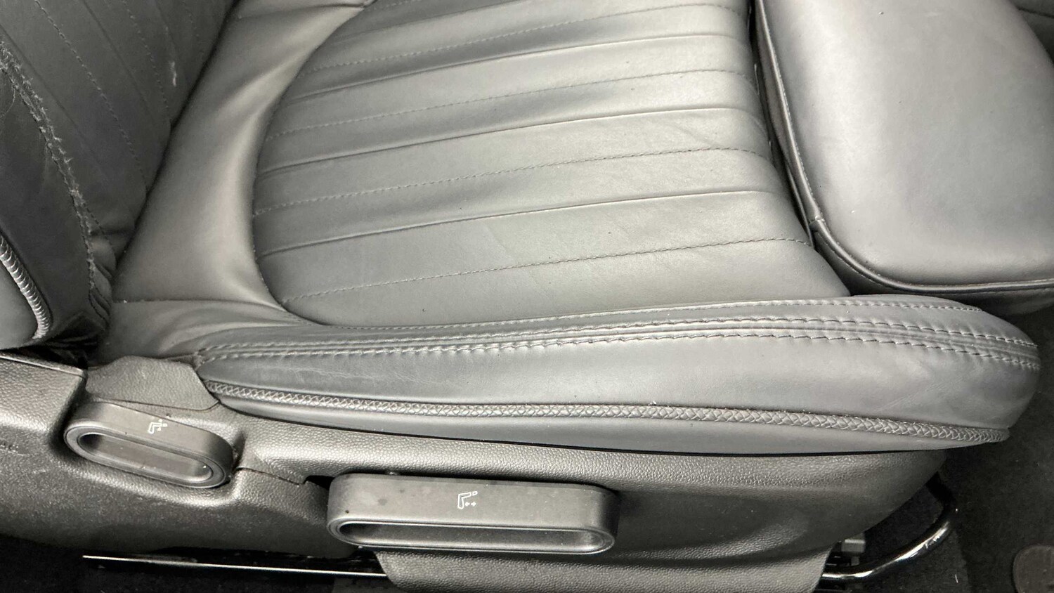 Used MINI Convertible 2021 for sale - 77698824: Photo 19