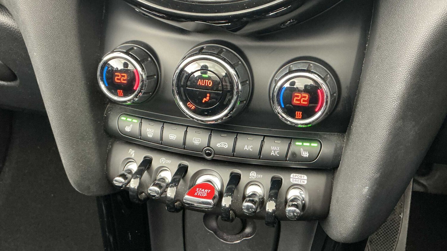 Used MINI Convertible 2021 for sale - 77698824: Photo 31