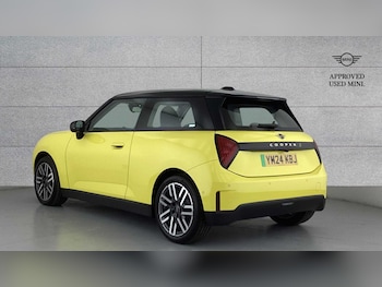 Used MINI Cooper 2024 for sale - 75217103: Photo