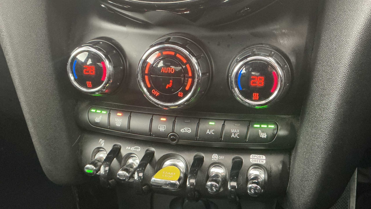 Used MINI Hatch 2020 for sale - 76804793: Photo 31