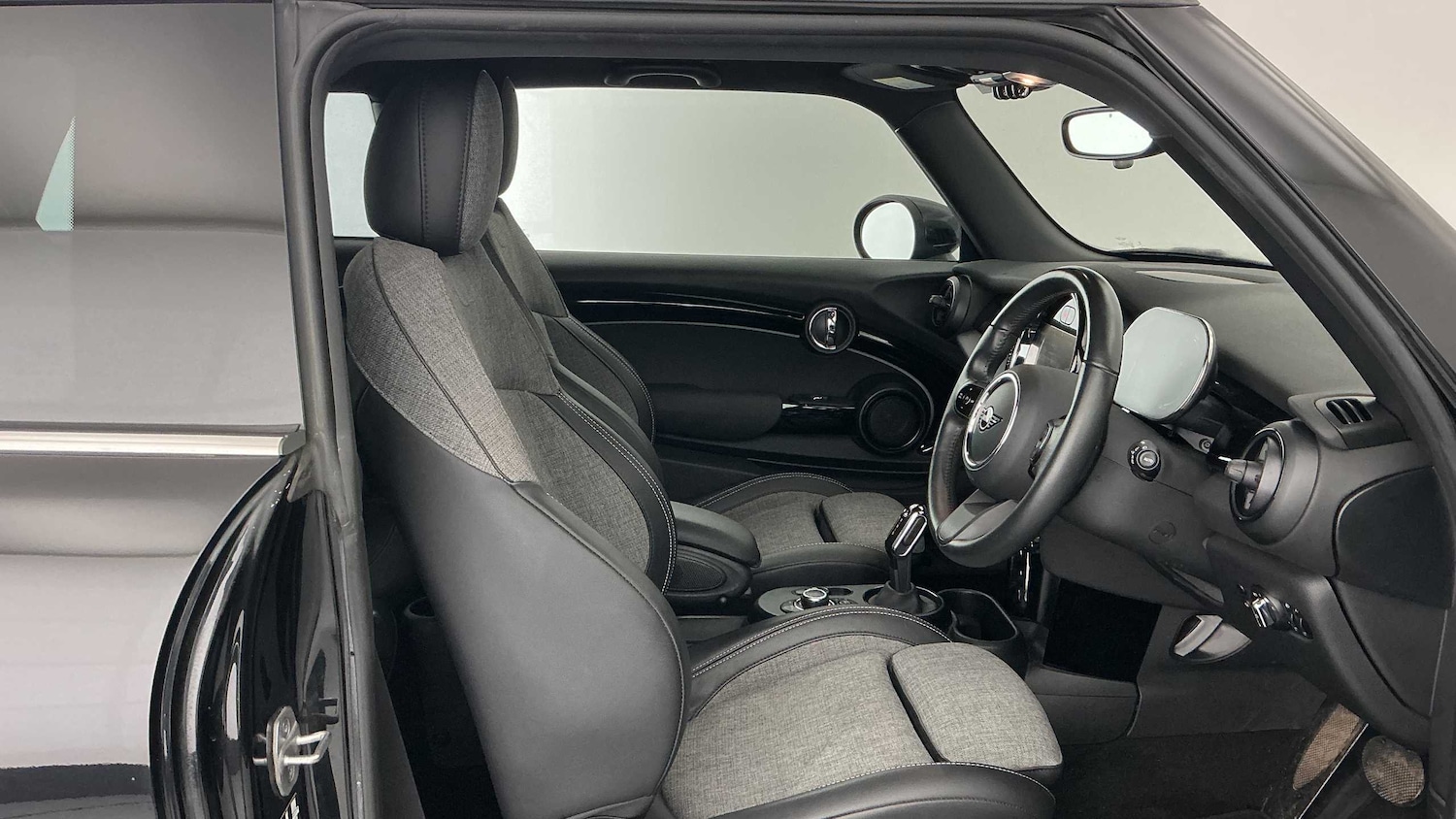 Used MINI Hatch 2022 for sale - 76804774: Photo 11