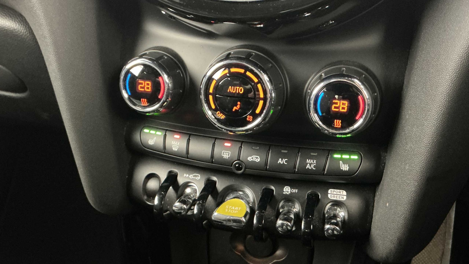 Used MINI Hatch 2022 for sale - 76804774: Photo 32