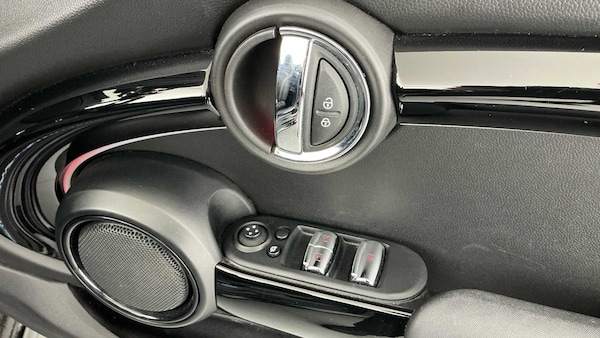 Used MINI Convertible 2021 for sale - 76286367: Photo 18