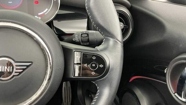 Used MINI Convertible 2021 for sale - 76286367: Photo 32
