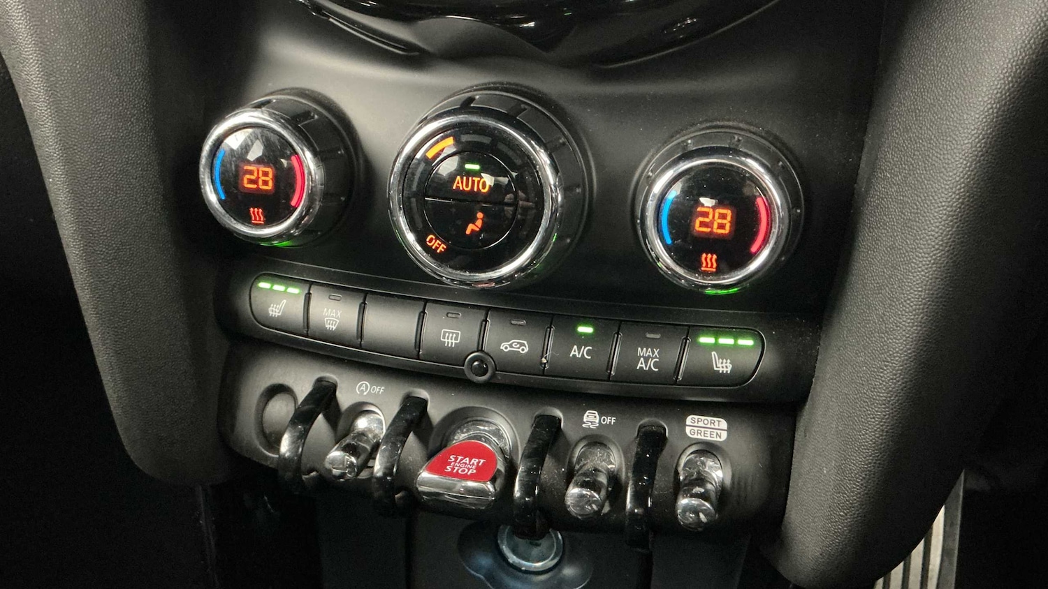 Used MINI Hatch 2022 for sale - 76804729: Photo 32