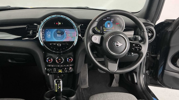 Used MINI Hatch 2022 for sale - 76272185: Photo 5