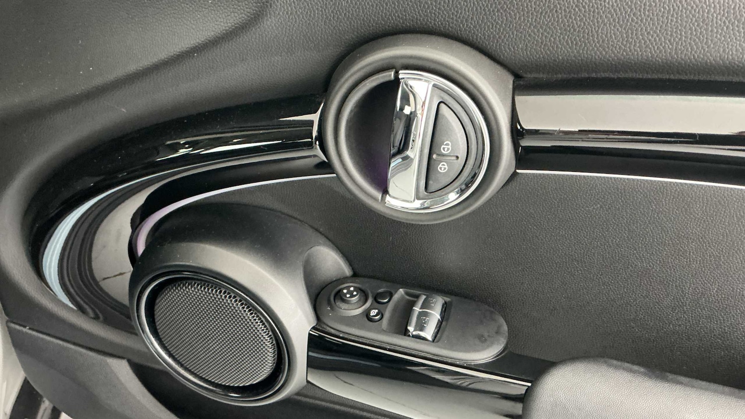 Used MINI Hatch 2023 for sale - 77123298: Photo 18