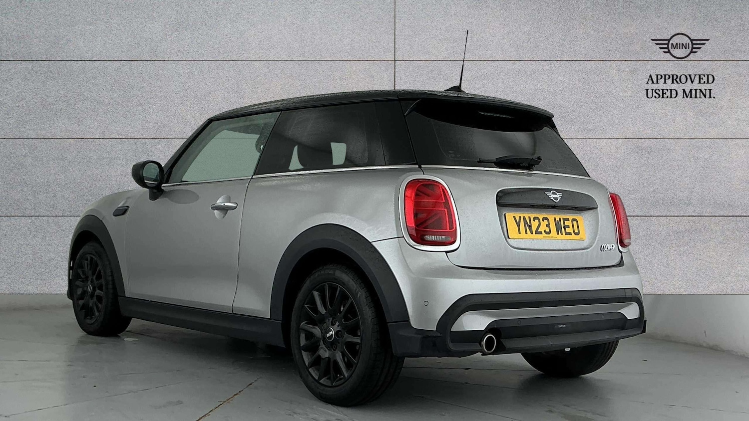 Used MINI Hatch 2023 for sale - 77123298: Photo 2