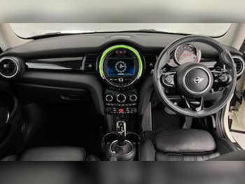 Used MINI Hatch 2019 for sale - 79731096: Photo