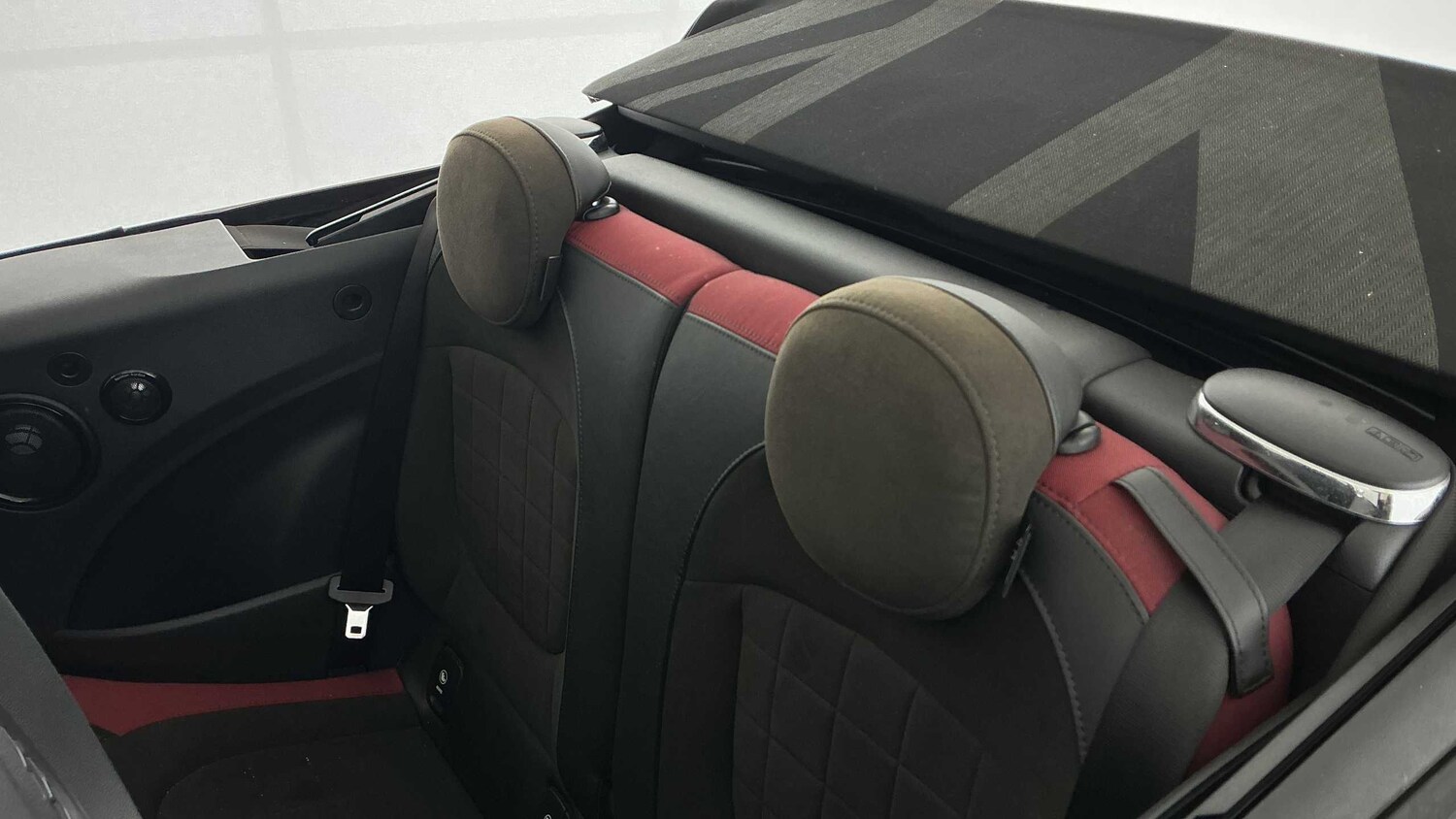 Used MINI Convertible 2016 for sale - 77810800: Photo 12