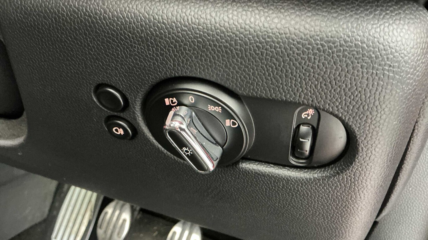 Used MINI Convertible 2016 for sale - 77810800: Photo 18