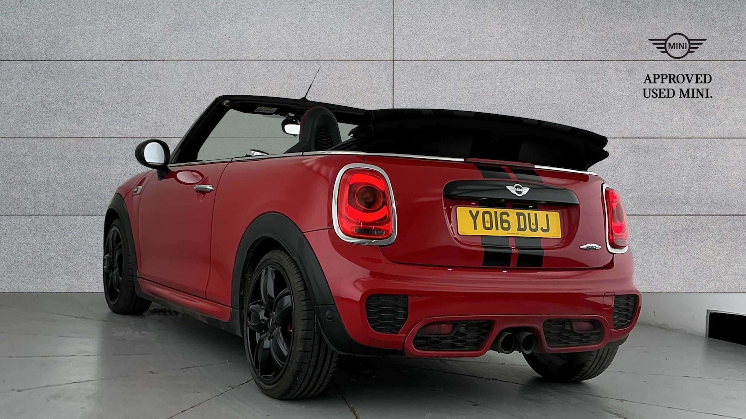 Used MINI Convertible 2016 for sale - 77810800: Photo 2