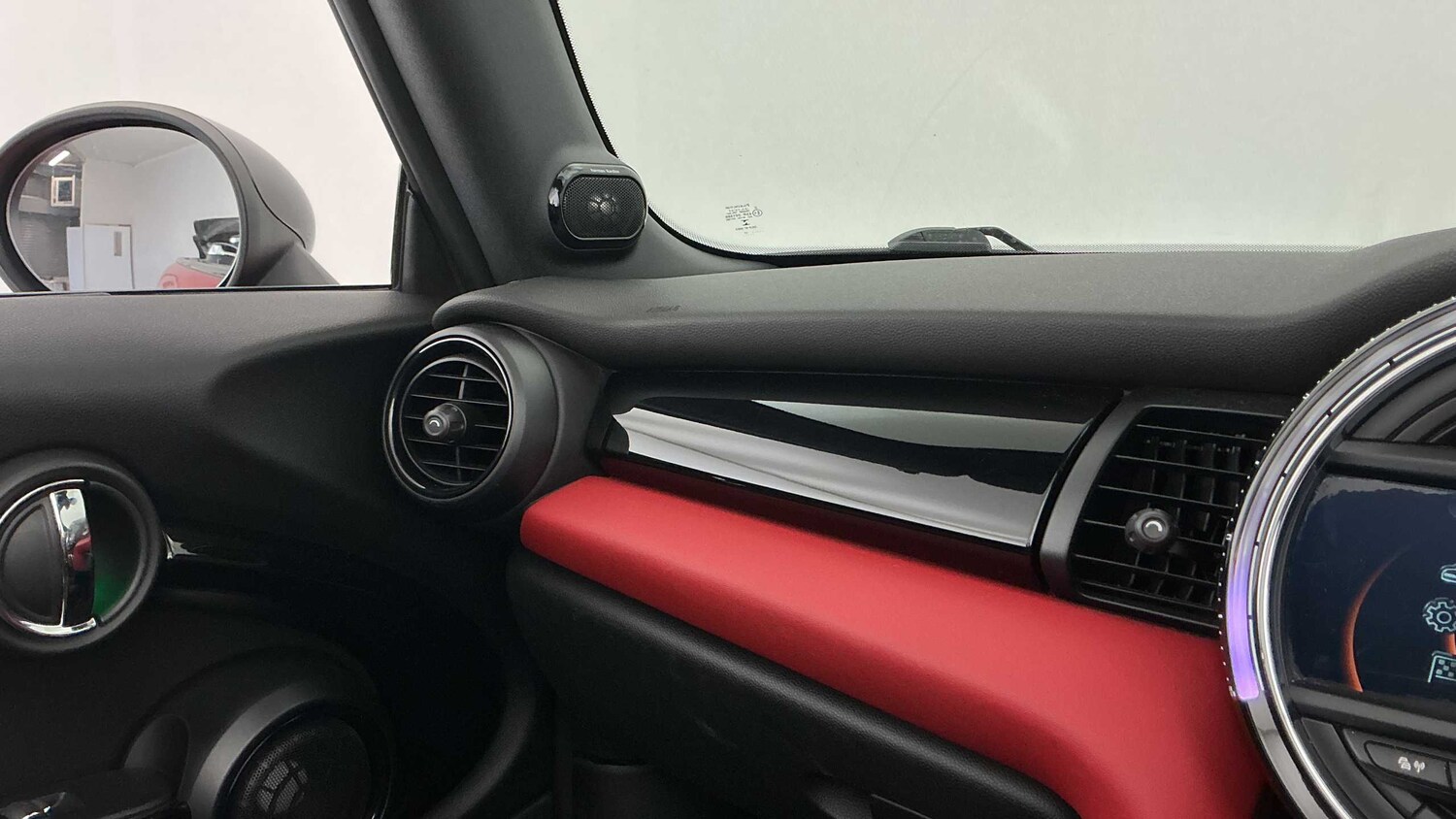 Used MINI Convertible 2016 for sale - 77810800: Photo 21