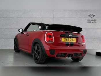 Used MINI Convertible 2016 for sale - 77810800: Photo