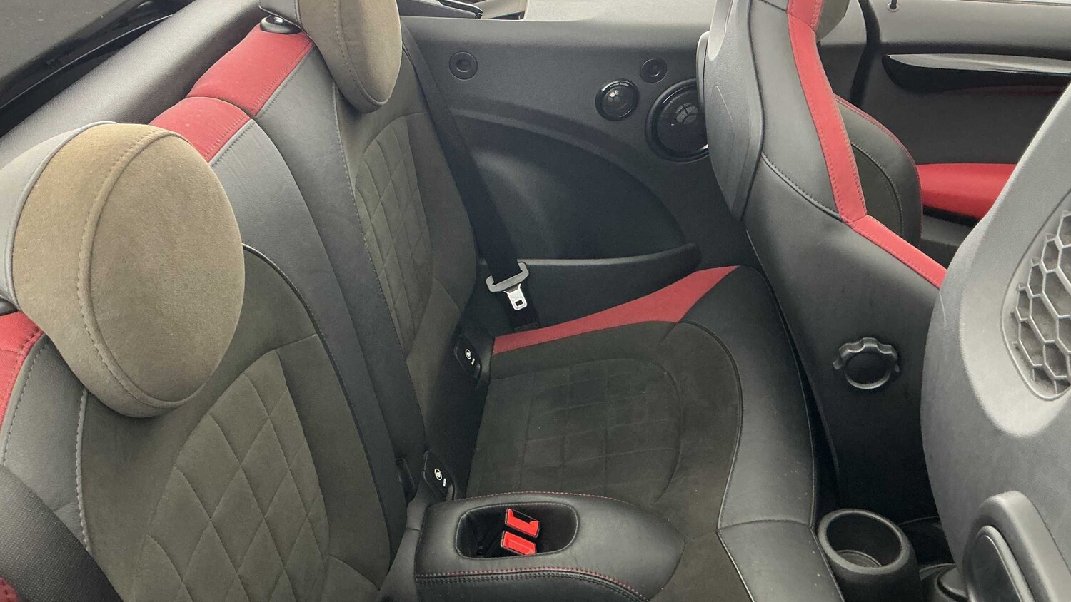 Used MINI Convertible 2016 for sale - 77810800: Photo 34