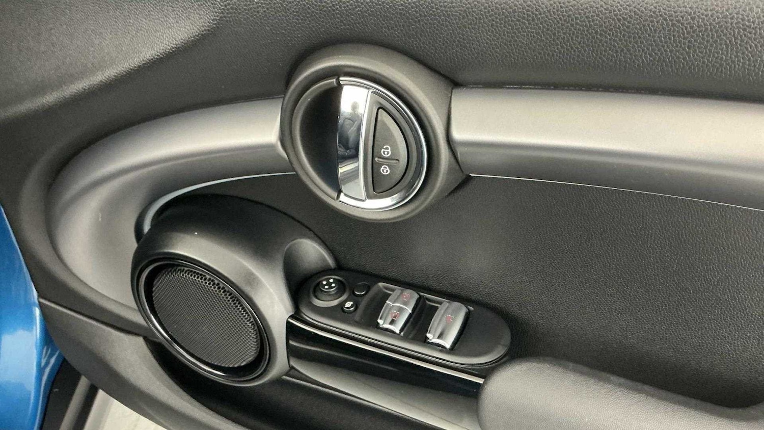 Used MINI Convertible 2024 for sale - 76529214: Photo 18