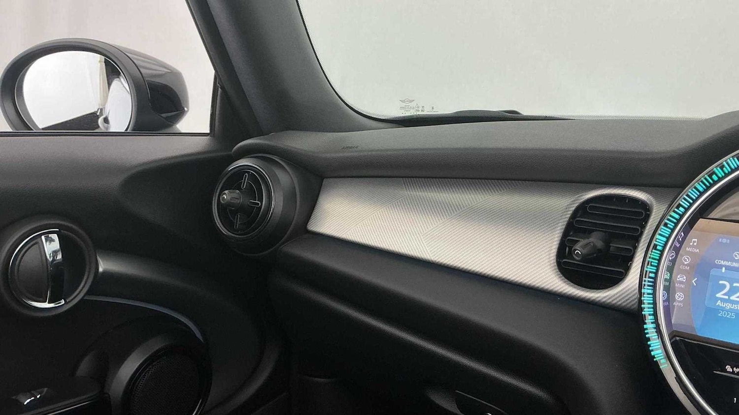 Used MINI Convertible 2024 for sale - 76529214: Photo 23