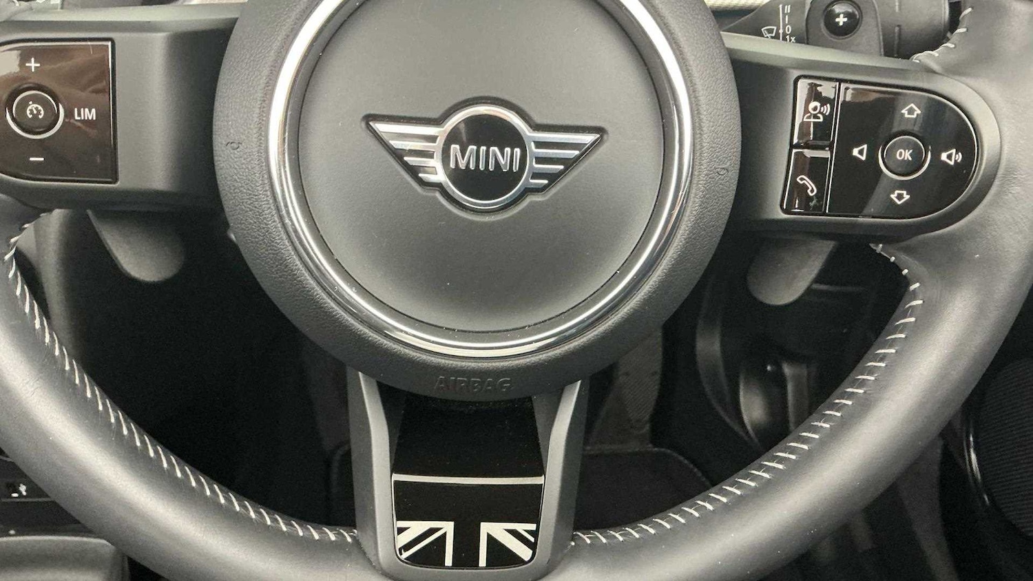 Used MINI Convertible 2024 for sale - 76529214: Photo 34