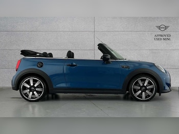 Used MINI Convertible 2024 for sale - 76529214: Photo