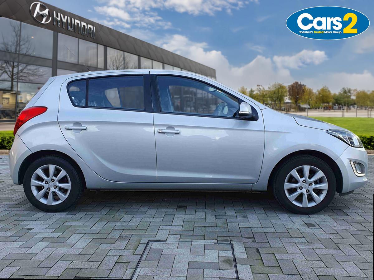 Used Hyundai i20 2013 for sale - 77739910: Photo 2