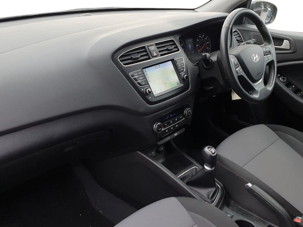 Used Hyundai i20 2018 for sale - 76204021: Photo 15