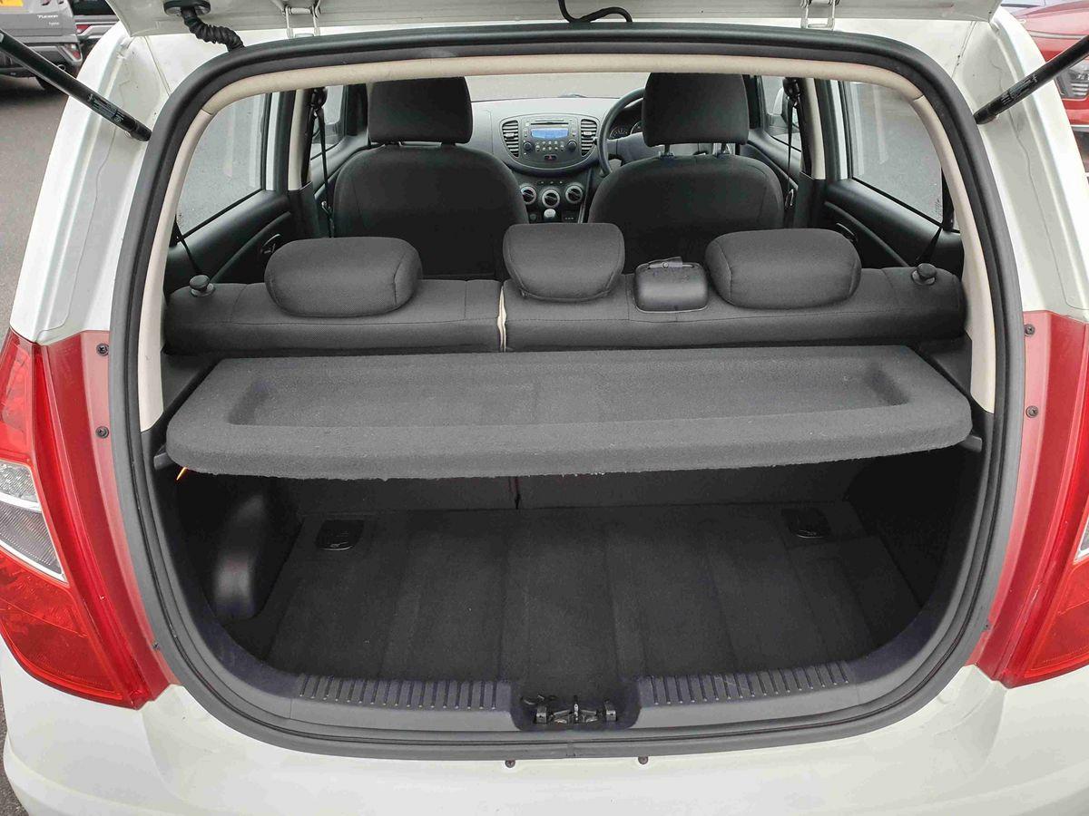 Used Hyundai i10 2013 for sale - 76826617: Photo 18