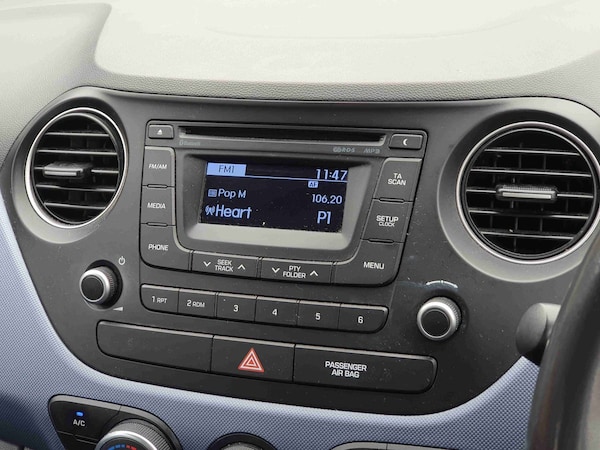Used Hyundai i10 2014 for sale - 76297670: Photo 19