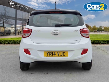 Used Hyundai i10 2014 for sale - 76297670: Photo 4