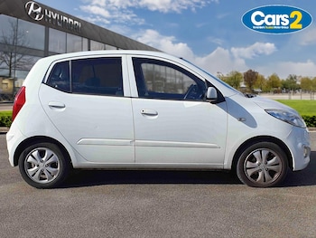 Used Hyundai i10 2013 for sale - 75980125: Photo 2