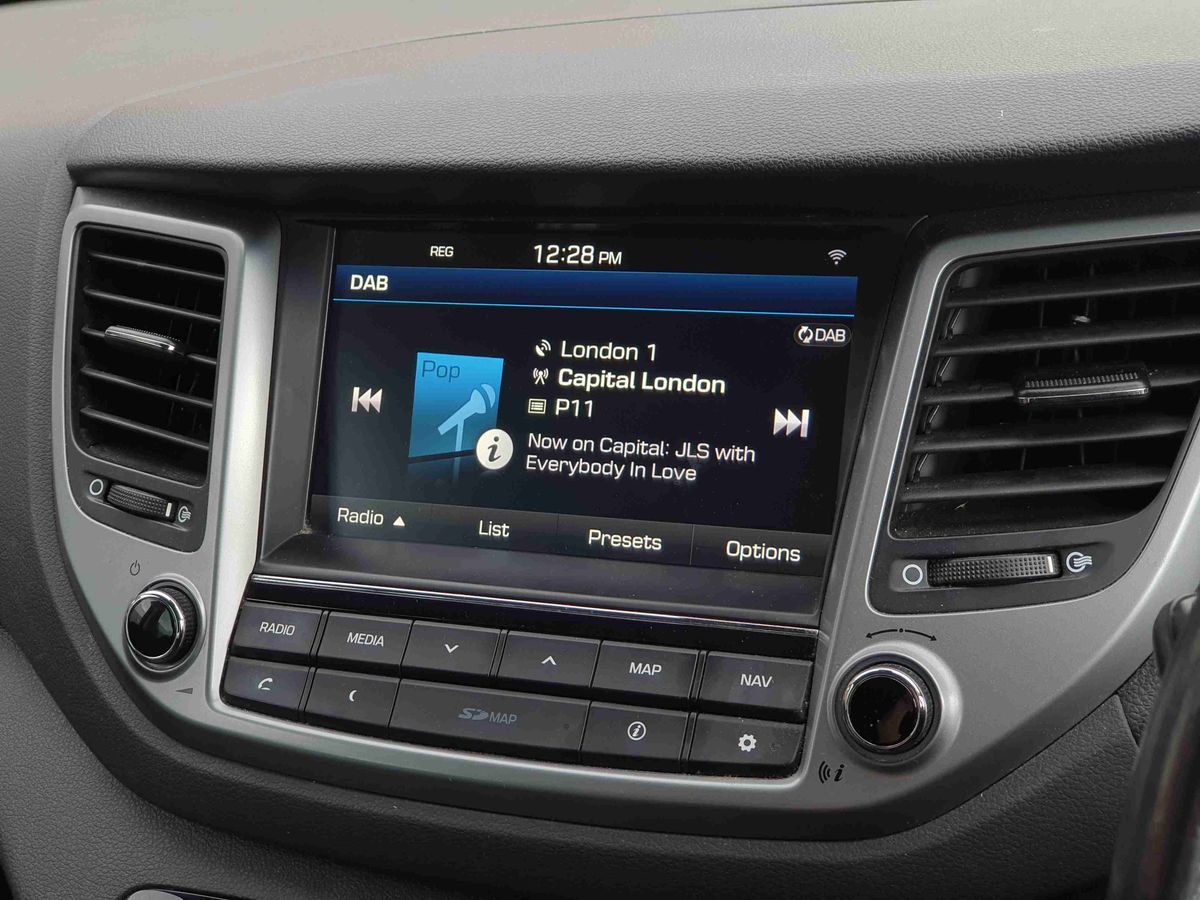 Used Hyundai TUCSON 2017 for sale - 76338728: Photo 19
