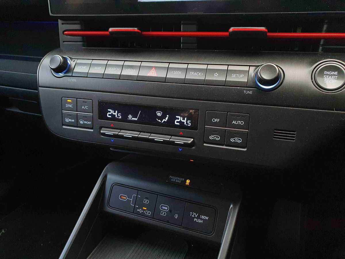 Used Hyundai KONA 2023 for sale - 76754701: Photo 24