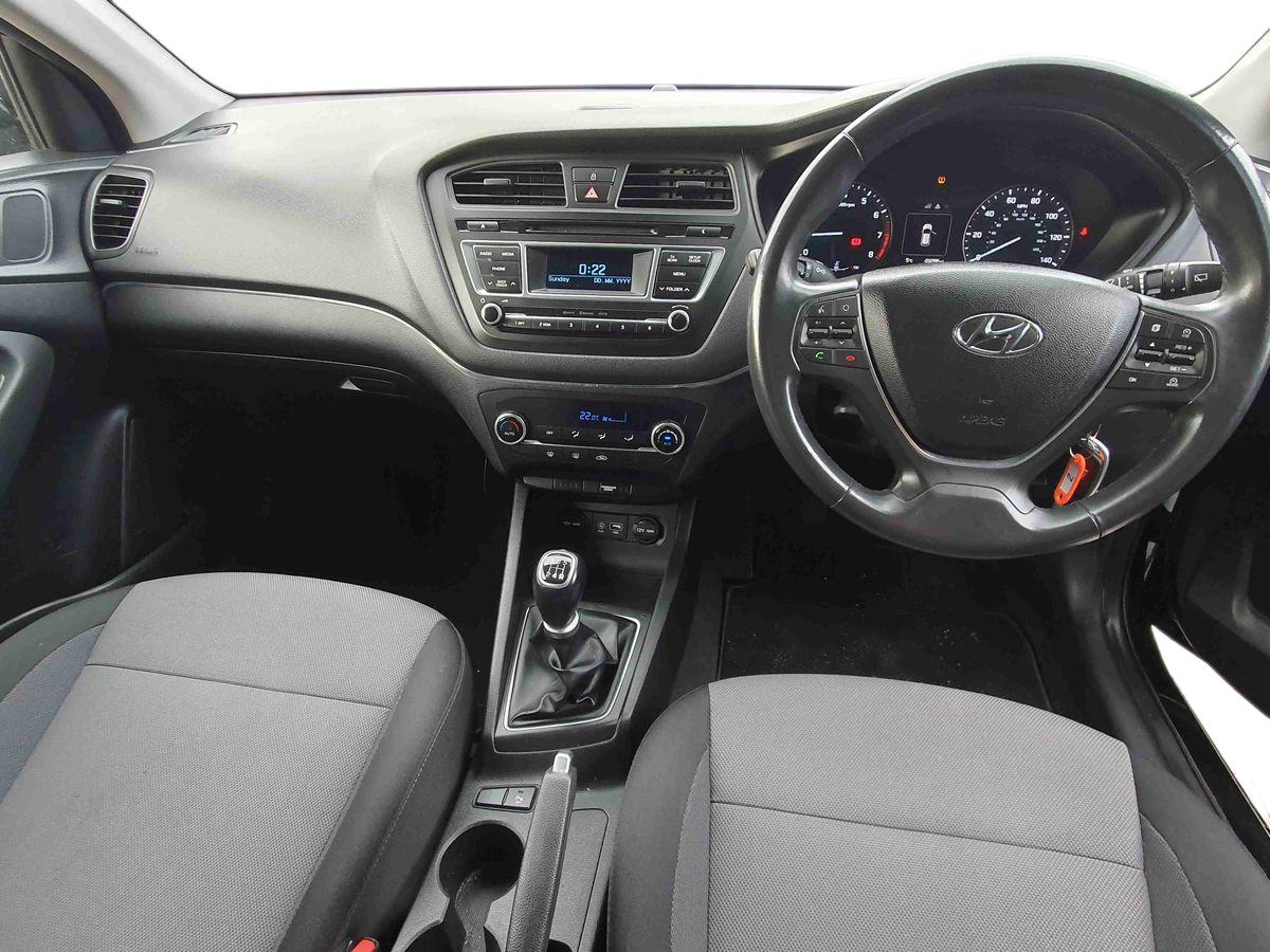 Used Hyundai i20 2015 for sale - 76881921: Photo 11