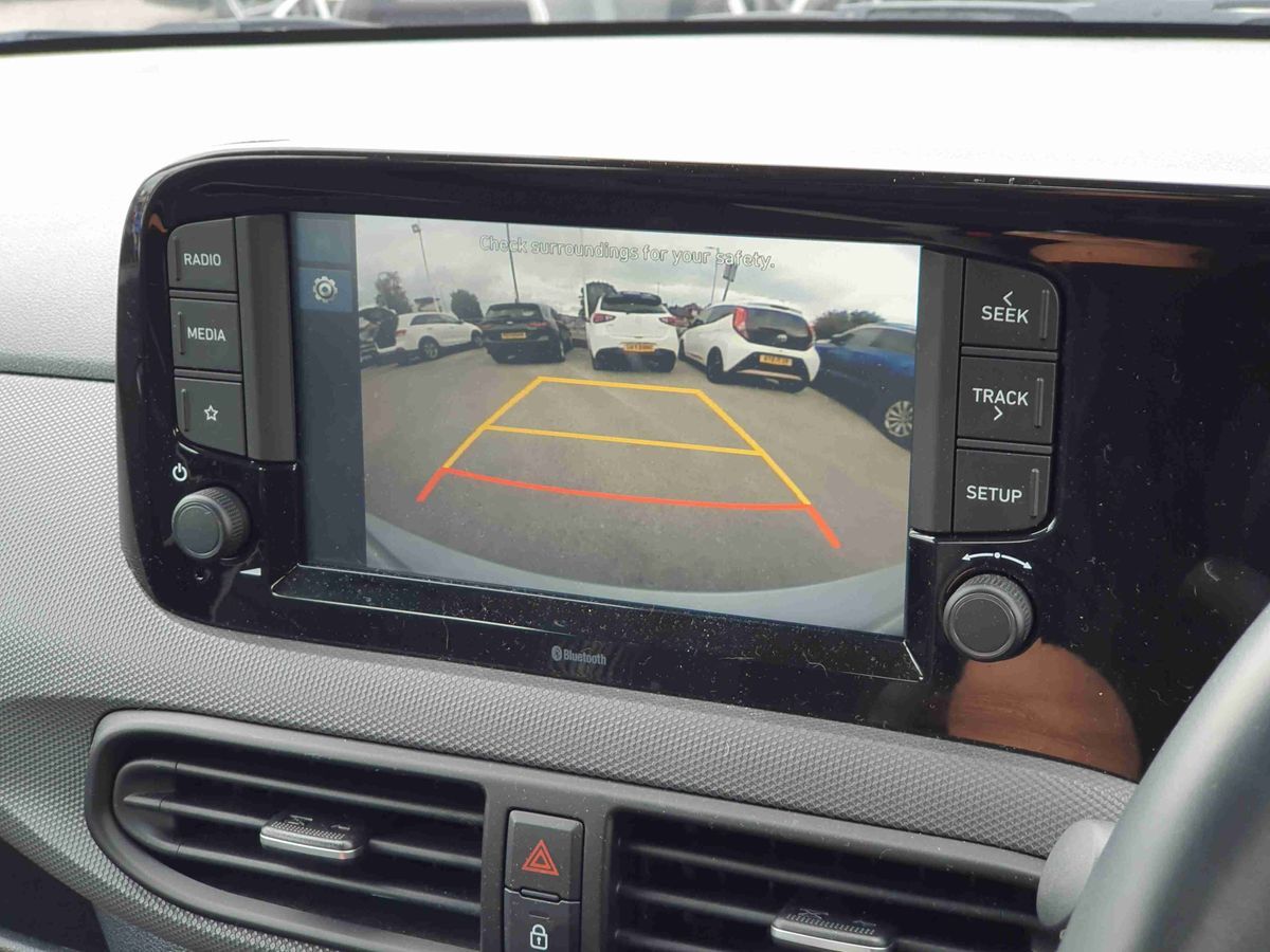 Used Hyundai i10 2022 for sale - 76684342: Photo 20