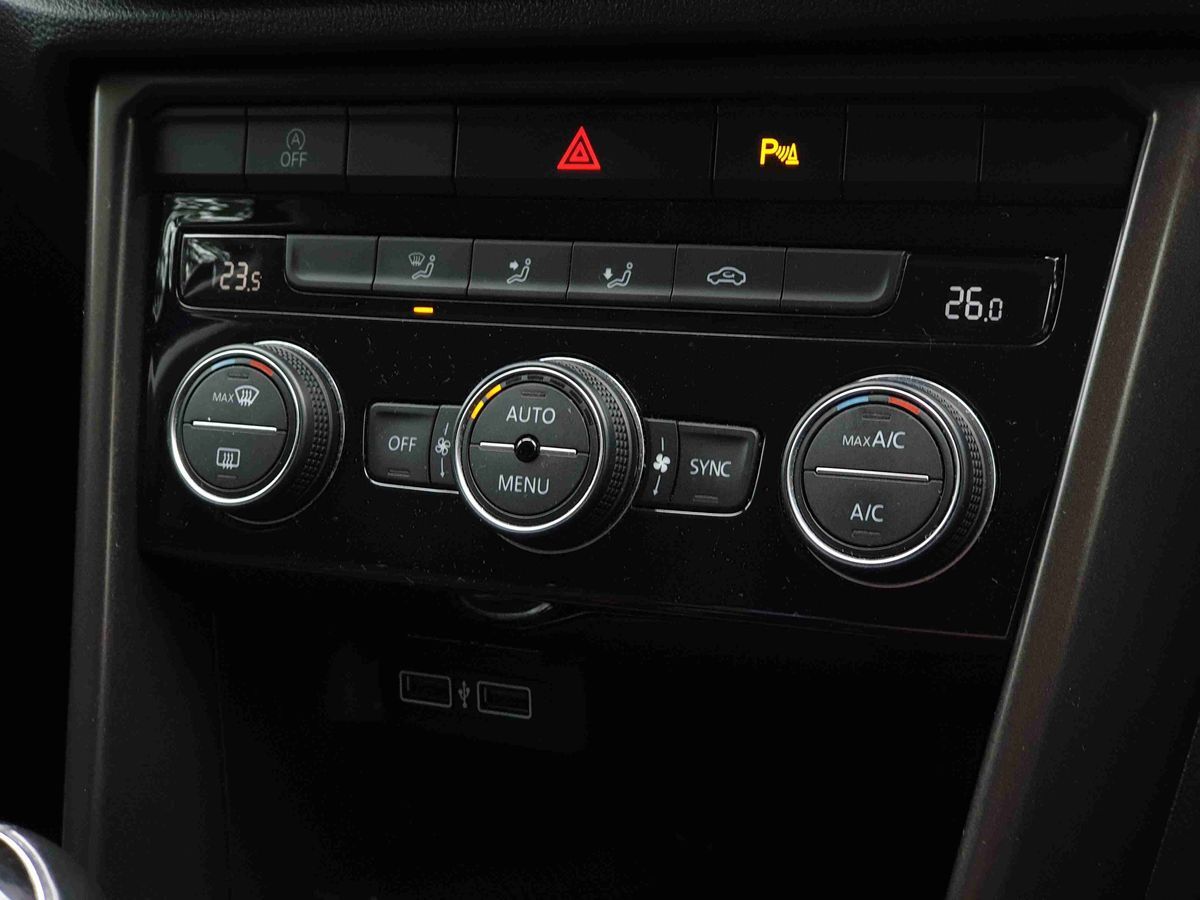 Used Volkswagen T-Roc 2019 for sale - 76684340: Photo 22