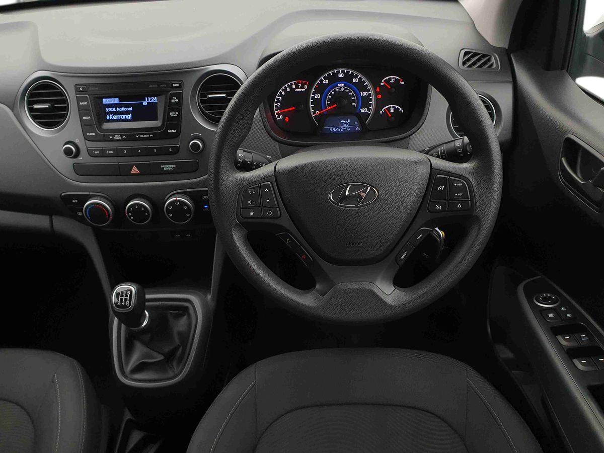 Used Hyundai i10 2017 for sale - 77442613: Photo 12