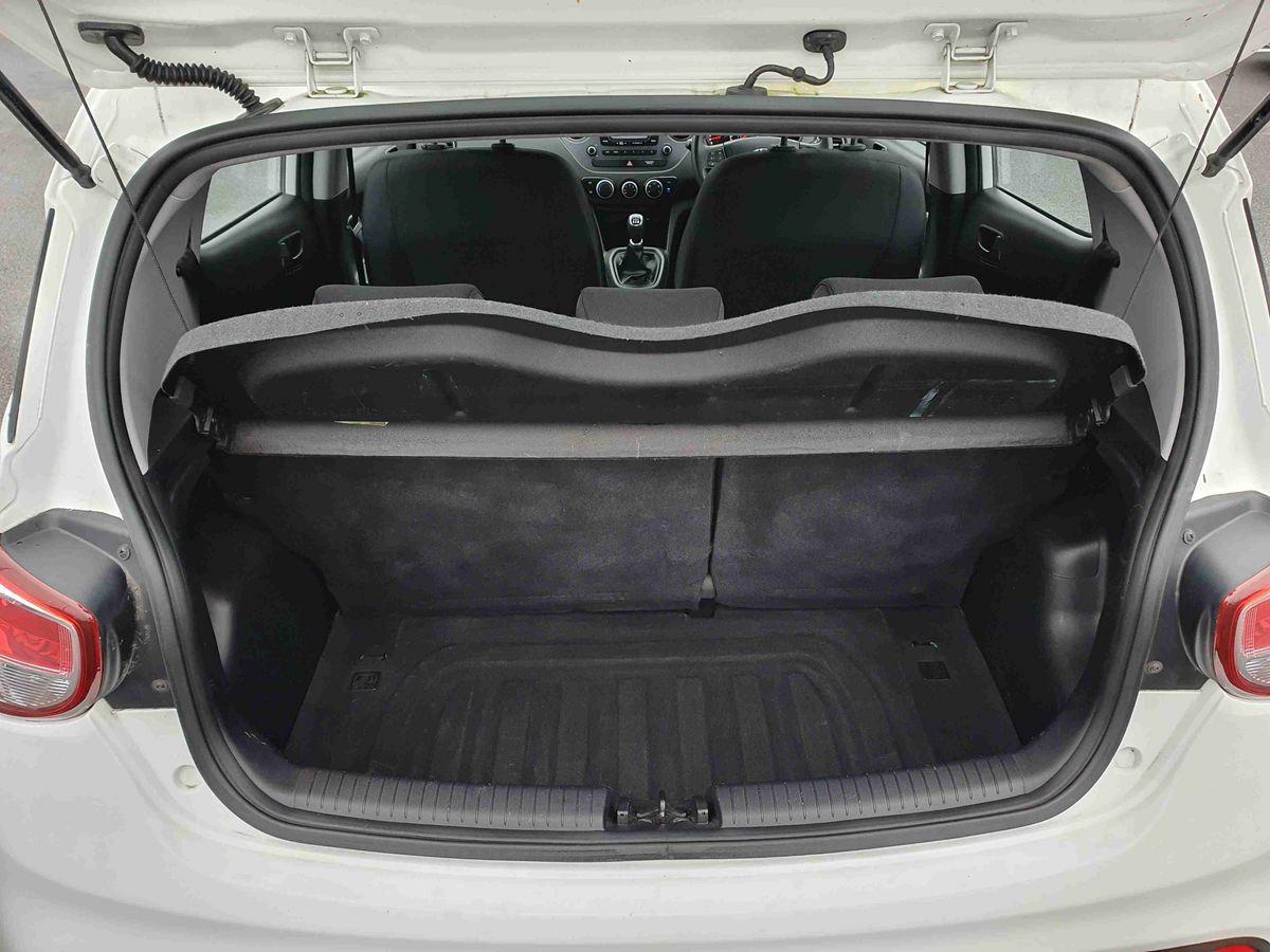 Used Hyundai i10 2017 for sale - 77442613: Photo 18